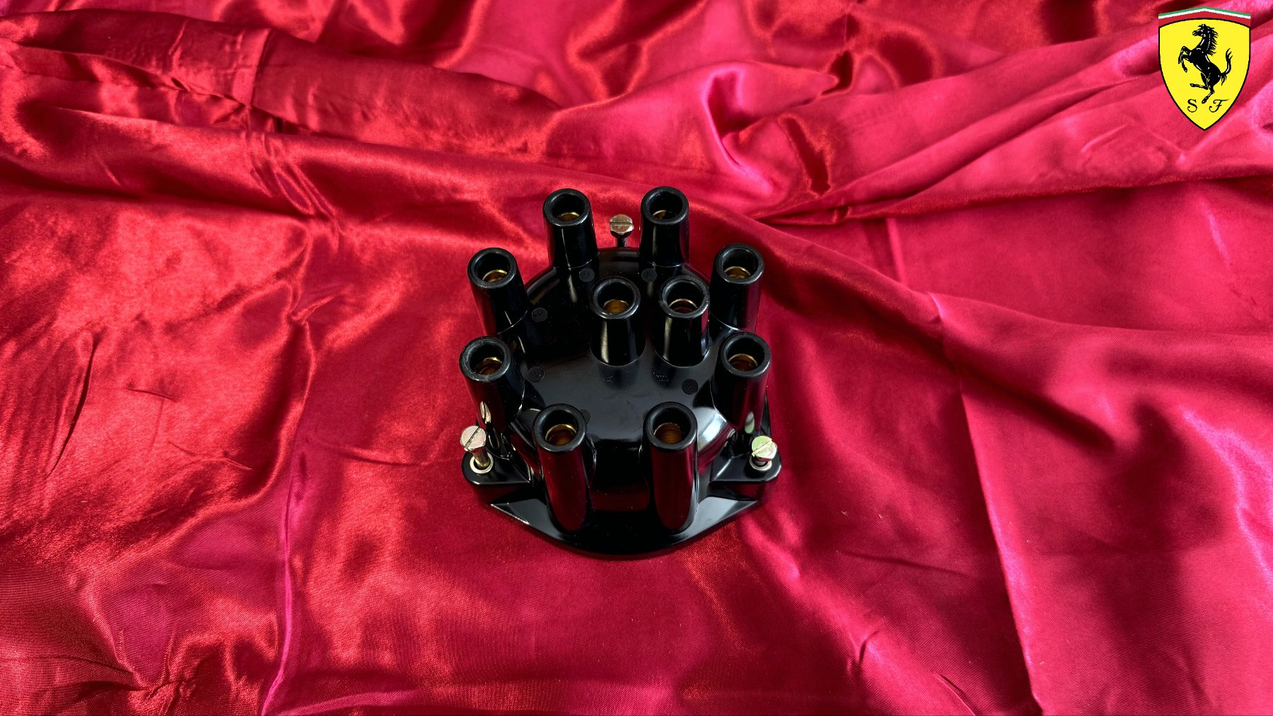 Distributor cap Ferrari 308 2 carburators  