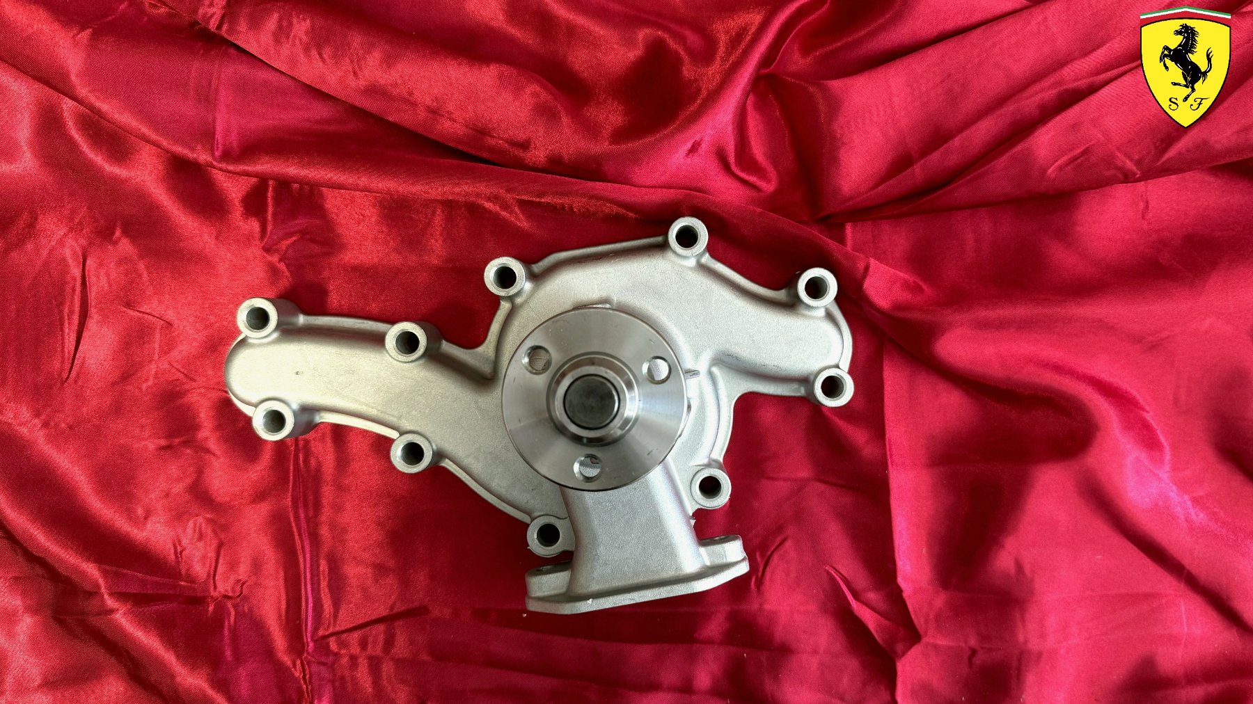 Water pump Ferrari 246