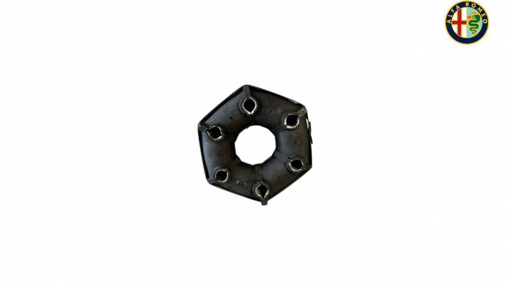 Alfa_Romeo_105_Spider_GT_Giulia_drive_shaft_coupling